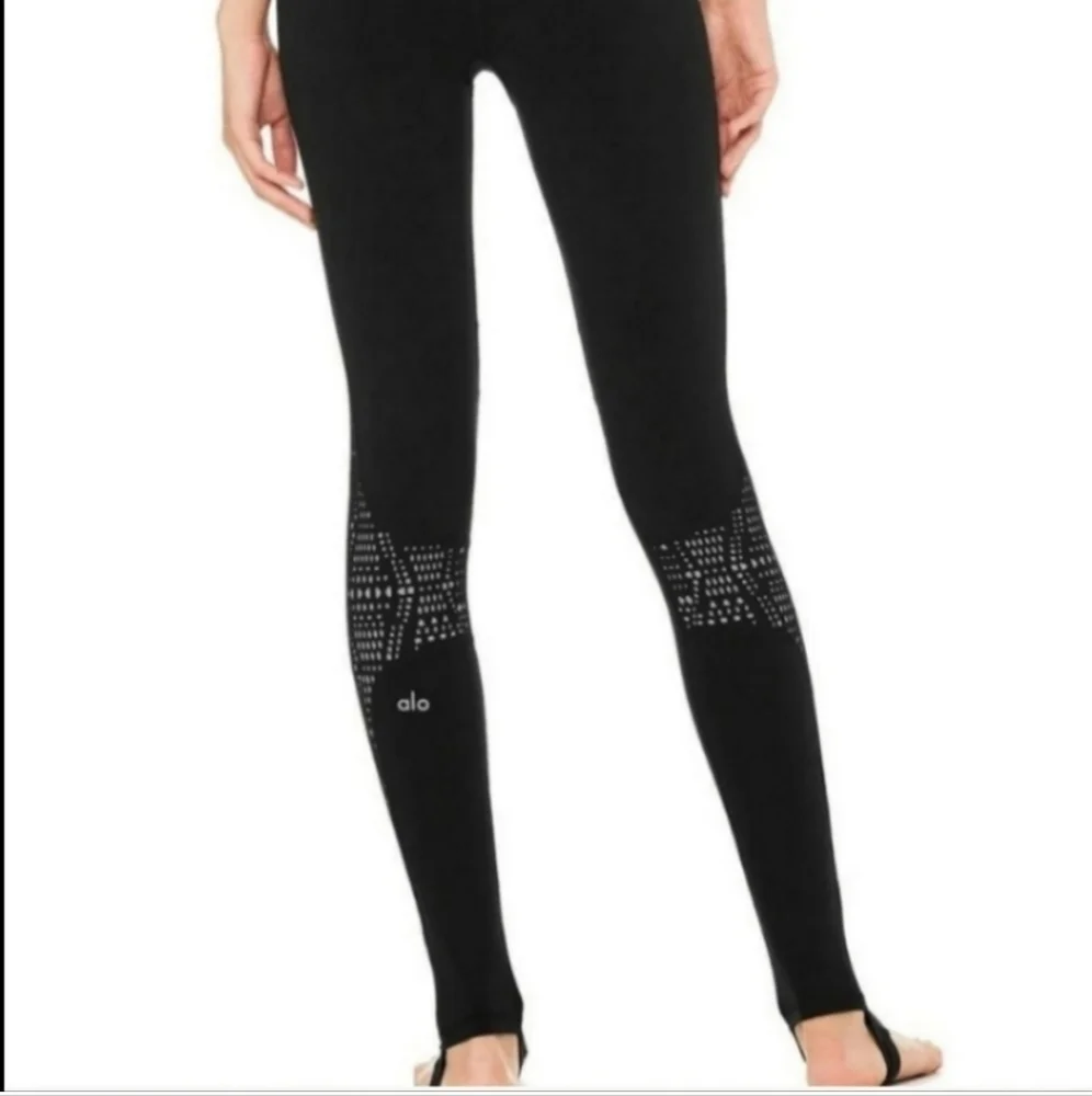 ALO Yoga West Coast Laser Cut Leggings Black & Buff Size XS NWT